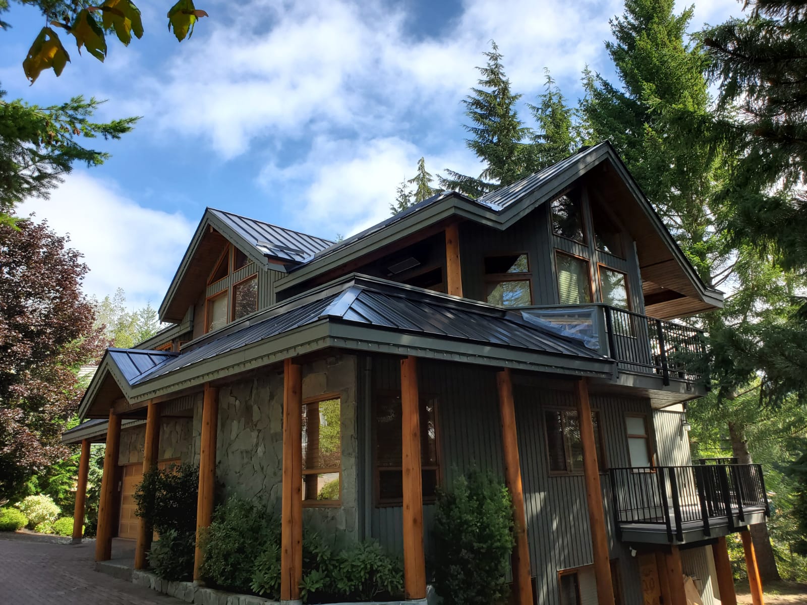 Roofing Jobs in Squamish / Whistler